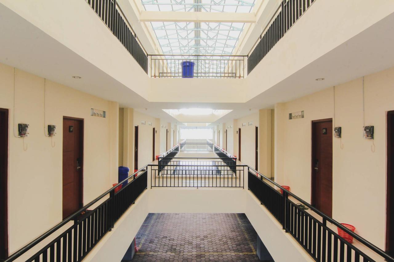 D'Paragon Seturan 4 Maguwo Esterno foto